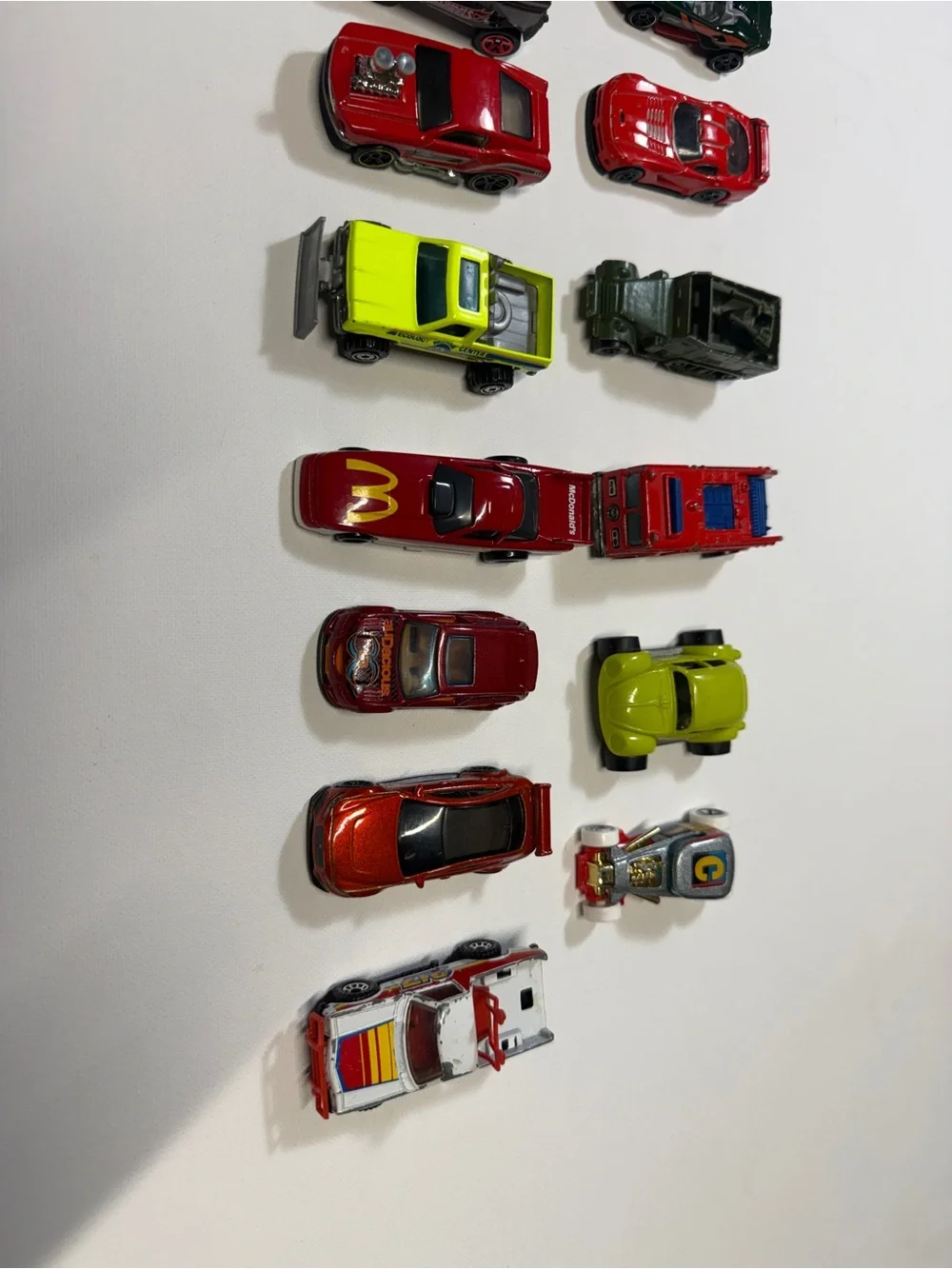 18 Hot Wheels® Assorted Mini Toy Cars - Red, Blue, Green & Yellow‎ Set